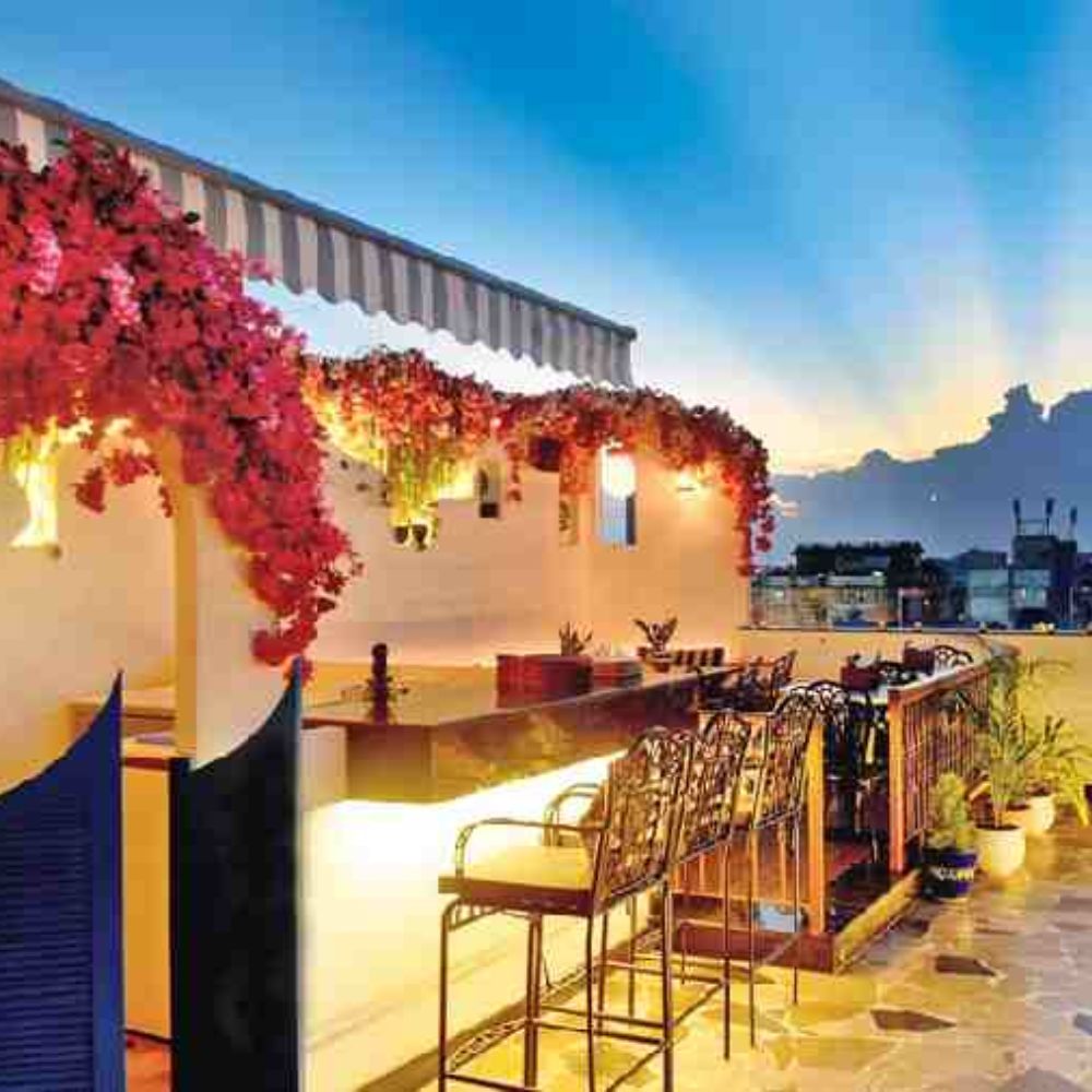 This is a picture of a beautiful cafe