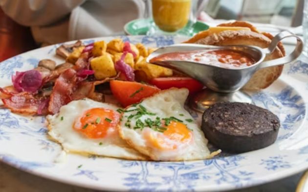 This is an image of a breakfast platter